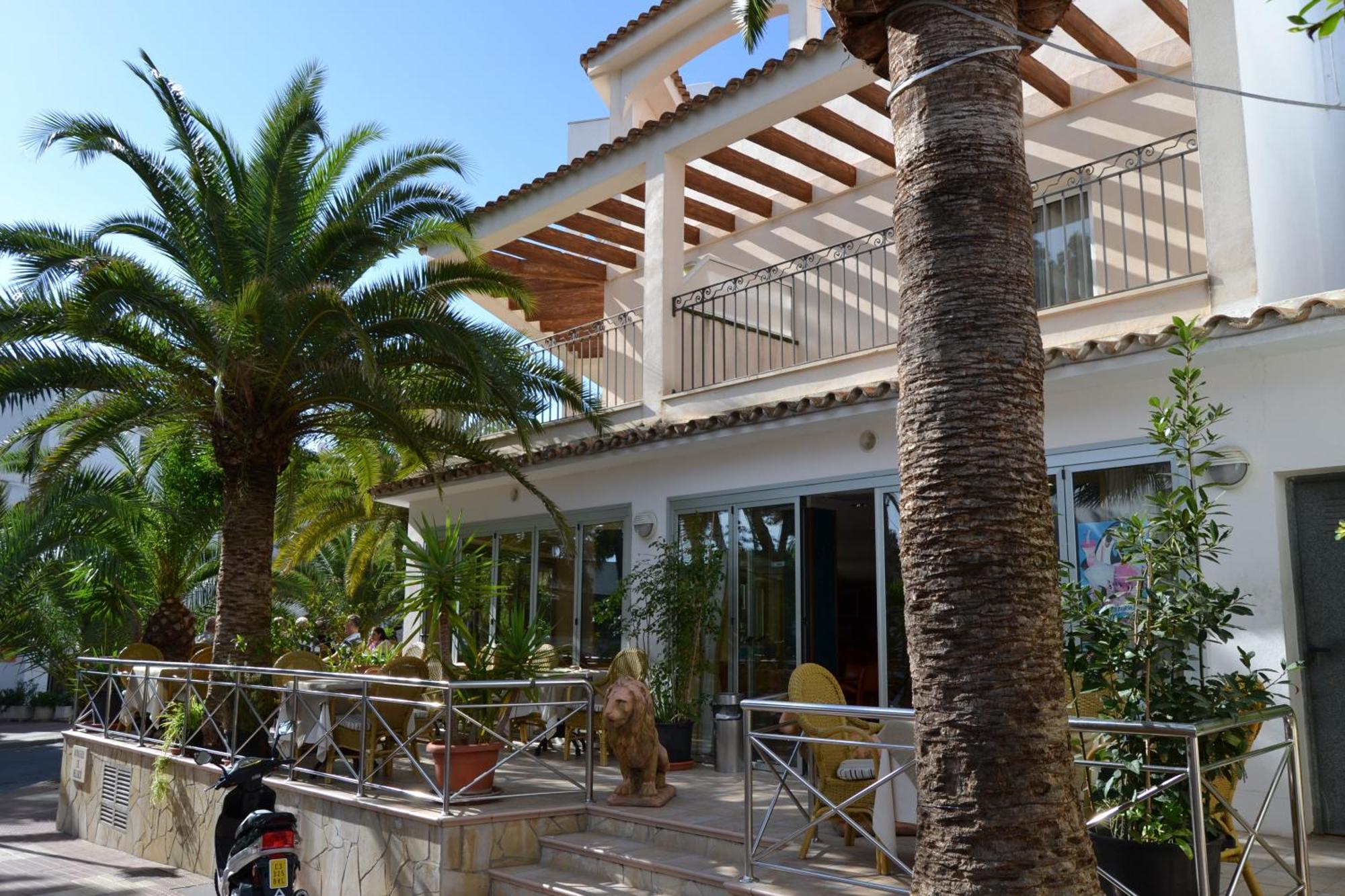 Hostal Leo D'Or Кала де Ор Экстерьер фото