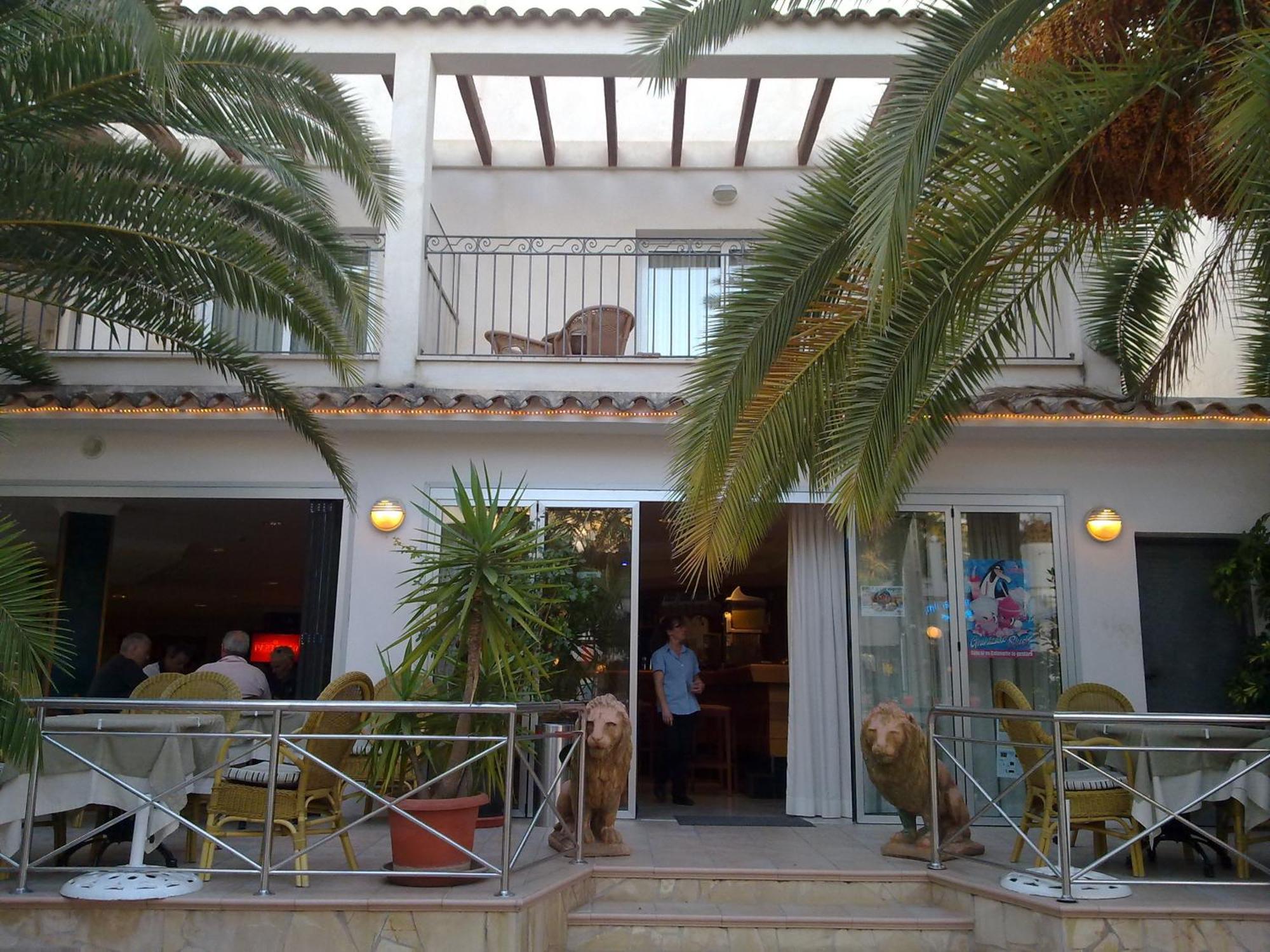 Hostal Leo D'Or Кала де Ор Экстерьер фото