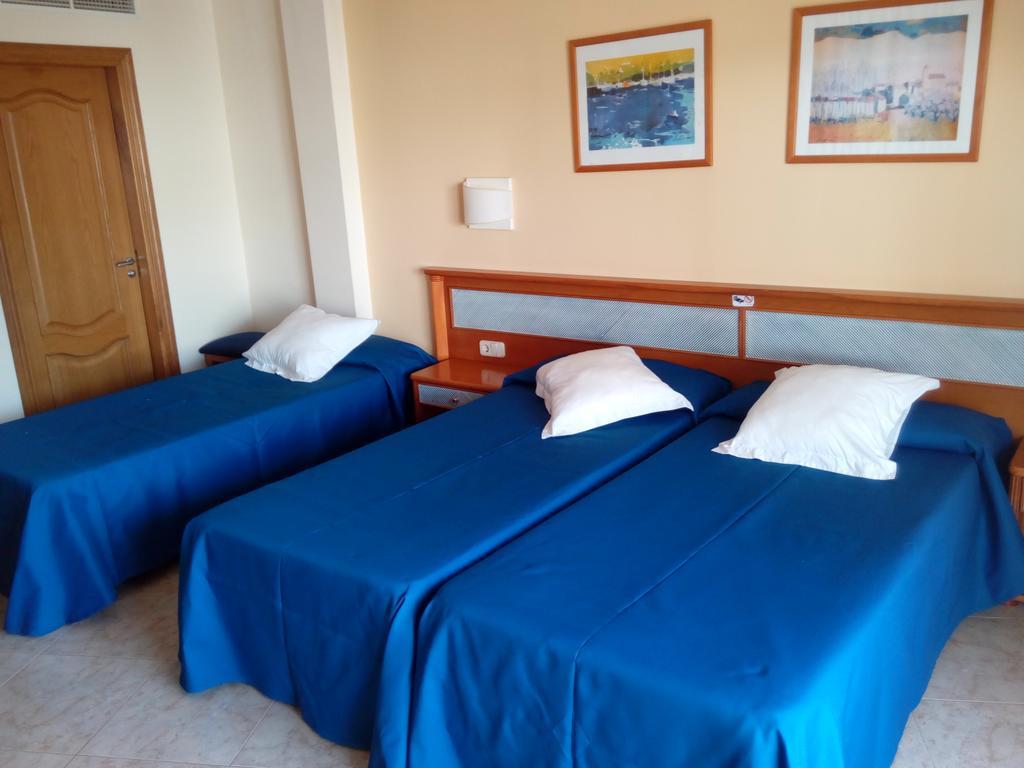 Hostal Leo D'Or Кала де Ор Экстерьер фото